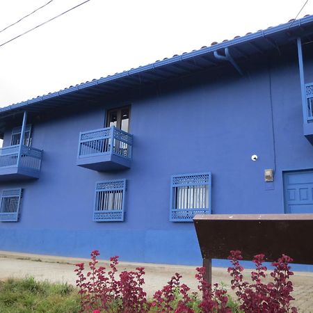 Отель Casa Azul La Garrucha Хардин Экстерьер фото